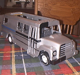 toybus3.gif (52947 bytes)